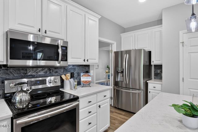 922 Haywards Heath Lane, Apex, NC 27502