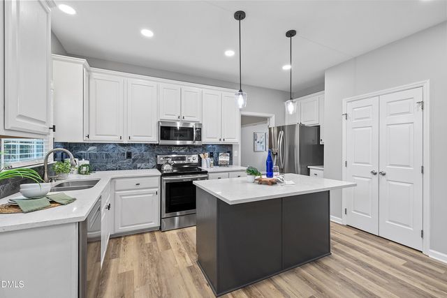 922 Haywards Heath Lane, Apex, NC 27502