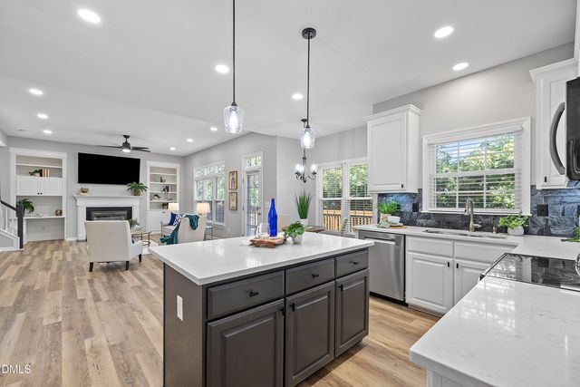922 Haywards Heath Lane, Apex, NC 27502