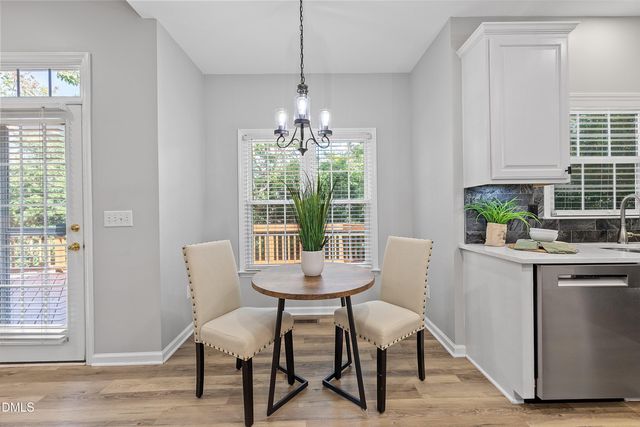 922 Haywards Heath Lane, Apex, NC 27502