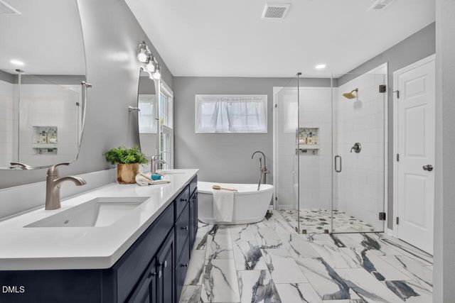 922 Haywards Heath Lane, Apex, NC 27502