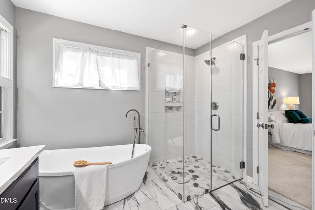 922 Haywards Heath Lane, Apex, NC 27502