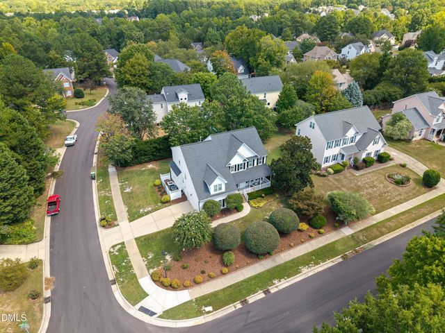 922 Haywards Heath Lane, Apex, NC 27502