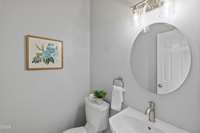 922 Haywards Heath Lane, Apex, NC 27502
