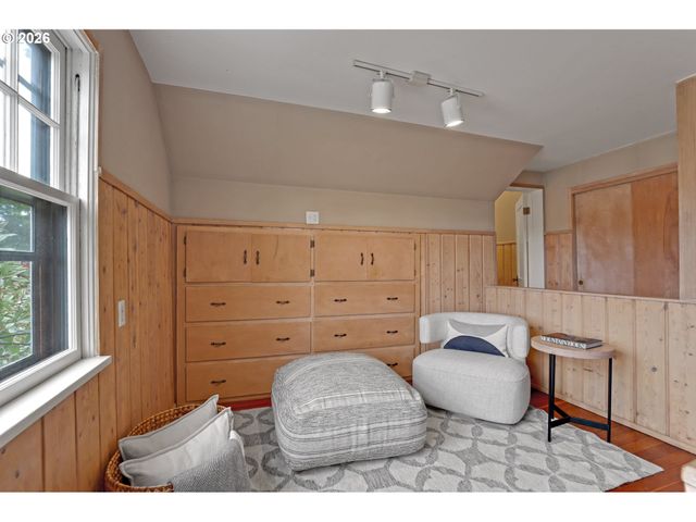 2847 Ne 31ST Ave, Portland, OR 97212