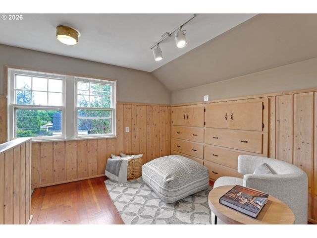 2847 Ne 31ST Ave, Portland, OR 97212