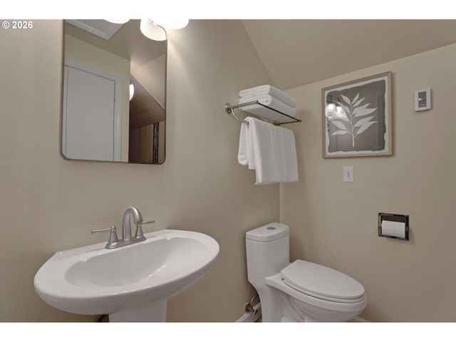 2847 Ne 31ST Ave, Portland, OR 97212