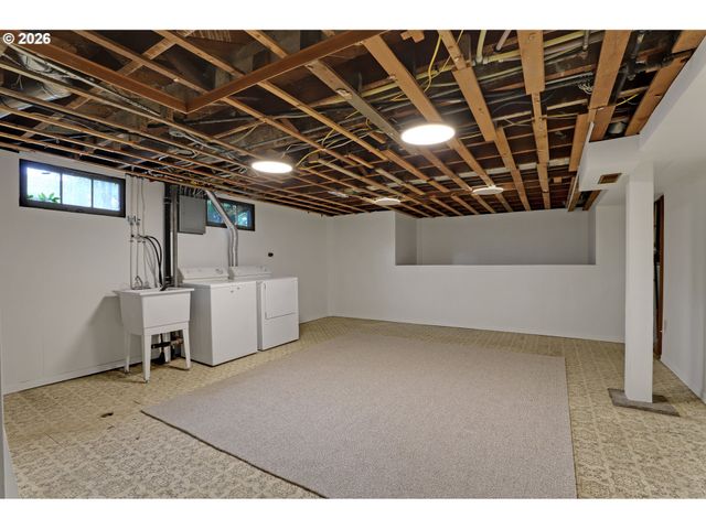 2847 Ne 31ST Ave, Portland, OR 97212