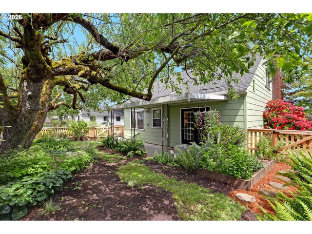 2847 Ne 31ST Ave, Portland, OR 97212