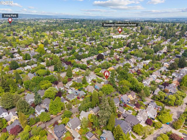 2847 Ne 31ST Ave, Portland, OR 97212
