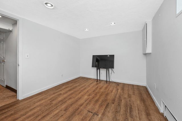 9 Fosters Ln, Wakefield, MA 01880