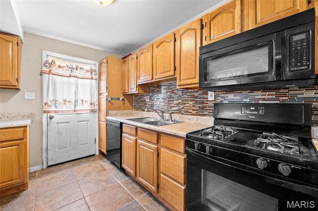 2824 Birch Avenue, Granite City, IL 62040