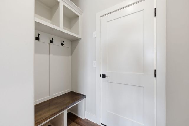 8424 Pebble St, Maize, KS 67101