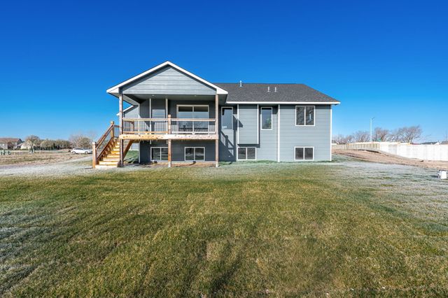 8424 Pebble St, Maize, KS 67101