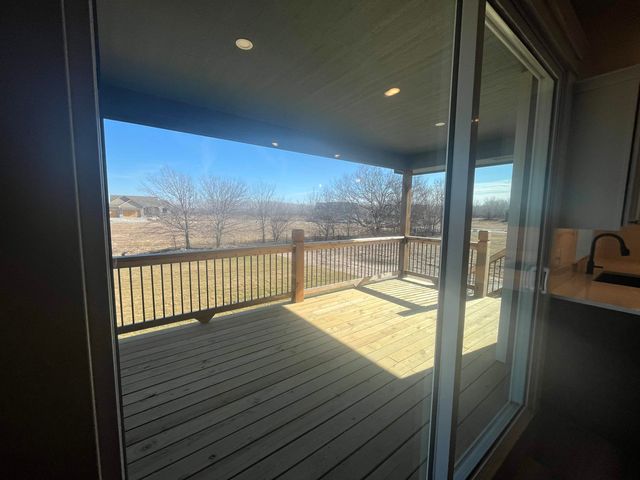 8424 Pebble St, Maize, KS 67101