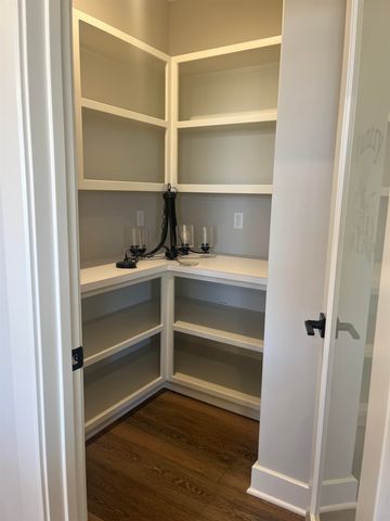 8424 Pebble St, Maize, KS 67101