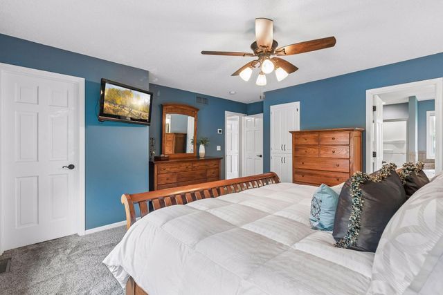 9176 Tewsbury Gate N, Maple Grove, MN 55311