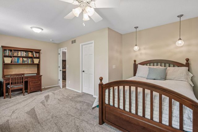 9176 Tewsbury Gate N, Maple Grove, MN 55311
