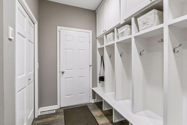 9176 Tewsbury Gate N, Maple Grove, MN 55311