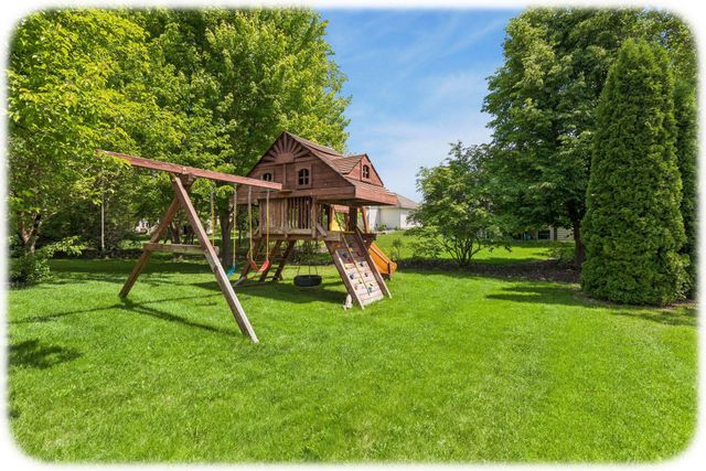 9176 Tewsbury Gate N, Maple Grove, MN 55311