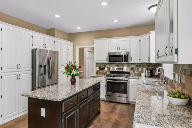 9176 Tewsbury Gate N, Maple Grove, MN 55311