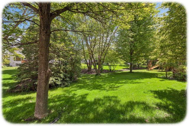 9176 Tewsbury Gate N, Maple Grove, MN 55311
