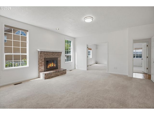 5904 BAY POINT Dr, Lake Oswego, OR 97035