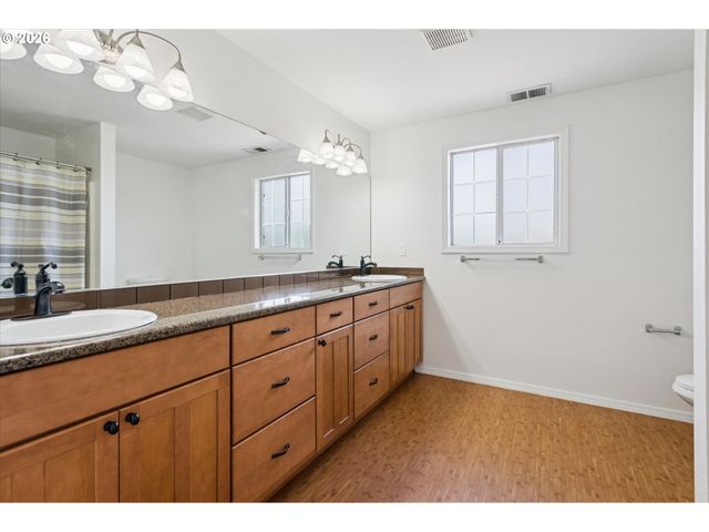 5904 BAY POINT Dr, Lake Oswego, OR 97035