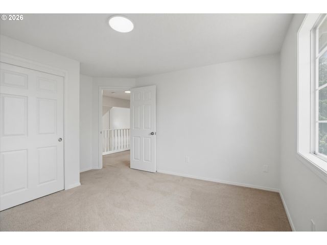 5904 BAY POINT Dr, Lake Oswego, OR 97035
