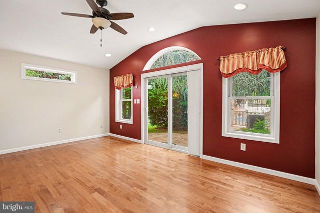 17 CARDINAL DR, Carlisle, PA 17015