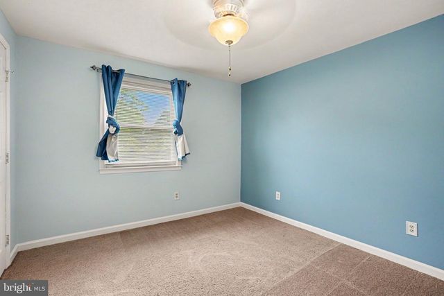 17 CARDINAL DR, Carlisle, PA 17015