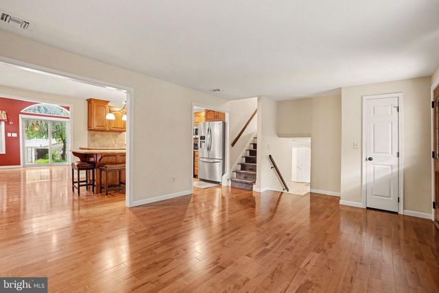 17 CARDINAL DR, Carlisle, PA 17015