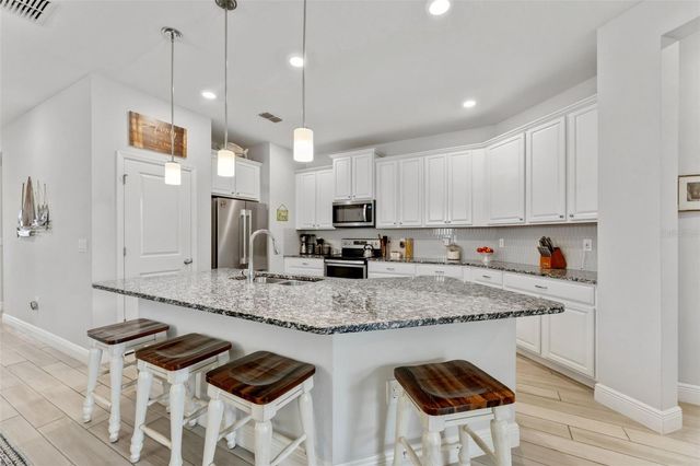 2173 WEAVER BIRD LANE, Venice, FL 34292