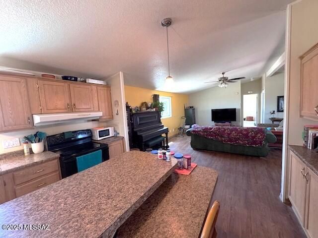 3865 W Dearing Road, Willcox, AZ 85643