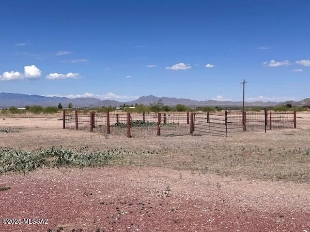 3865 W Dearing Road, Willcox, AZ 85643