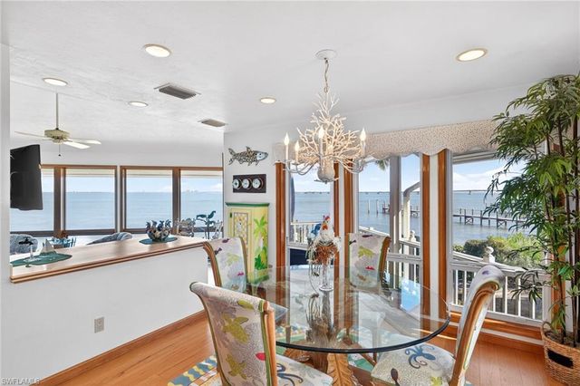 1157 Bird LN, Sanibel, FL 33957