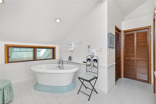 1157 Bird LN, Sanibel, FL 33957