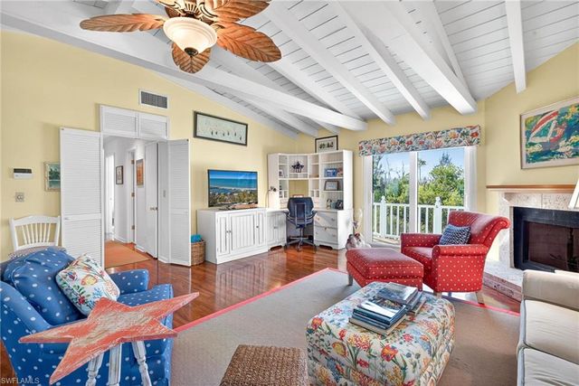 1157 Bird LN, Sanibel, FL 33957