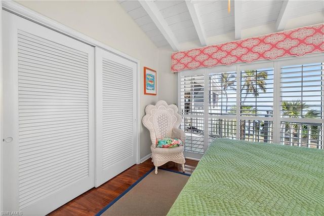 1157 Bird LN, Sanibel, FL 33957