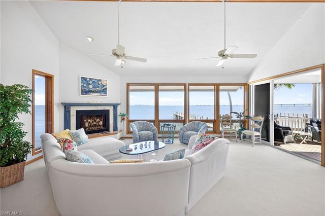 1157 Bird LN, Sanibel, FL 33957