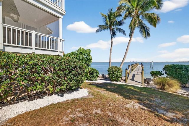 1157 Bird LN, Sanibel, FL 33957