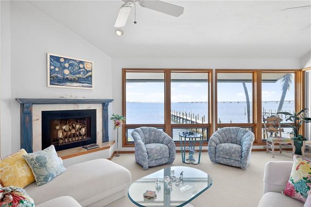 1157 Bird LN, Sanibel, FL 33957