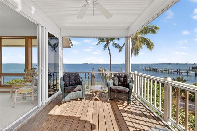 1157 Bird LN, Sanibel, FL 33957