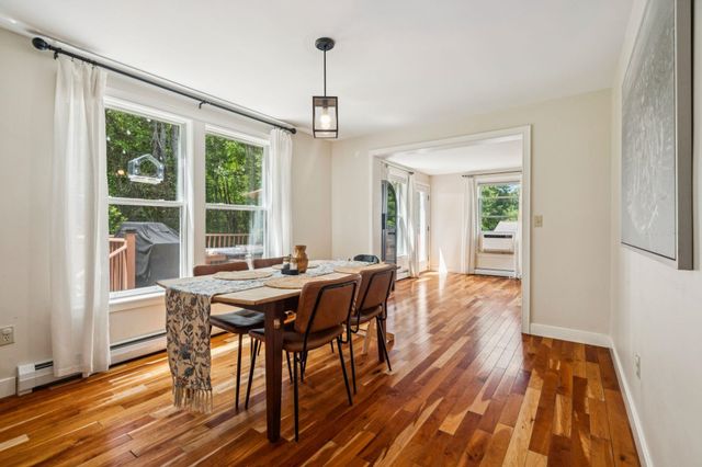 40 Camp Brook Common, Hanover, NH 03755