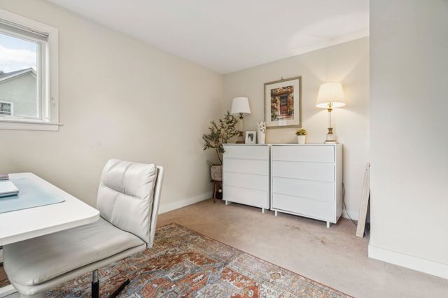 40 Camp Brook Common, Hanover, NH 03755