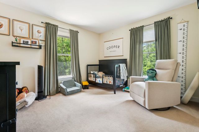 40 Camp Brook Common, Hanover, NH 03755