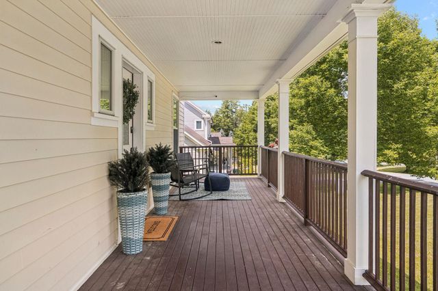 40 Camp Brook Common, Hanover, NH 03755