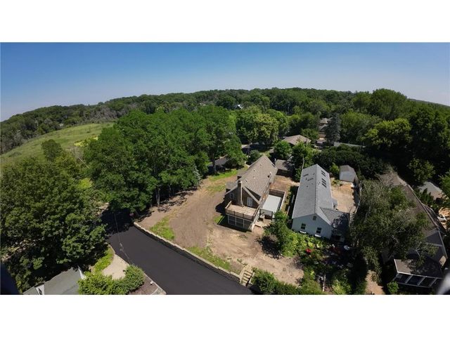 1202 La Salle Street, Wayzata, MN 55391
