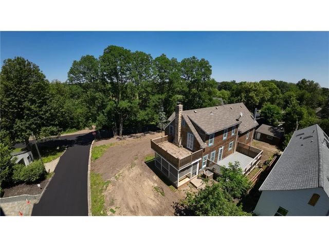 1202 La Salle Street, Wayzata, MN 55391