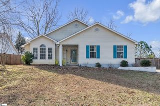 531 Country Gardens Drive, Fountain Inn, SC 29644